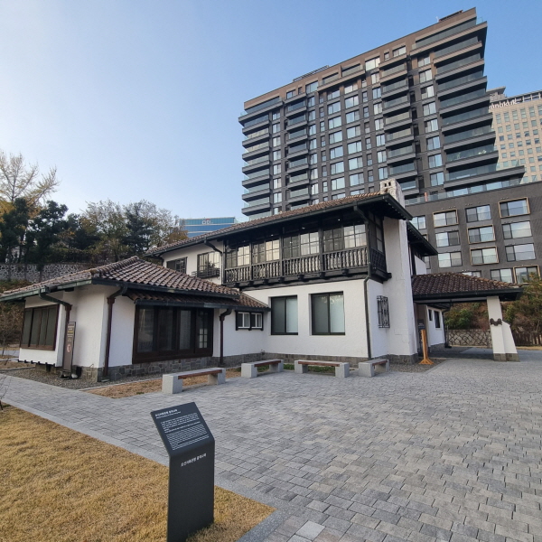 [포토] '덕수궁 일제강점기 건물' 조선저축은행 중역사택, 곧 사라진다 이미지