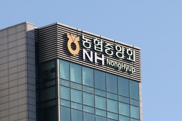 [사람사는세상] 하다하다 ‘사돈 커넥션’에 70억 비자금 의혹까지... 이미지
